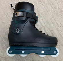 Load image into Gallery viewer, Them Skates Pro Marius Gaile - Moooopi 909 Skate - (SMALL ONLY)
