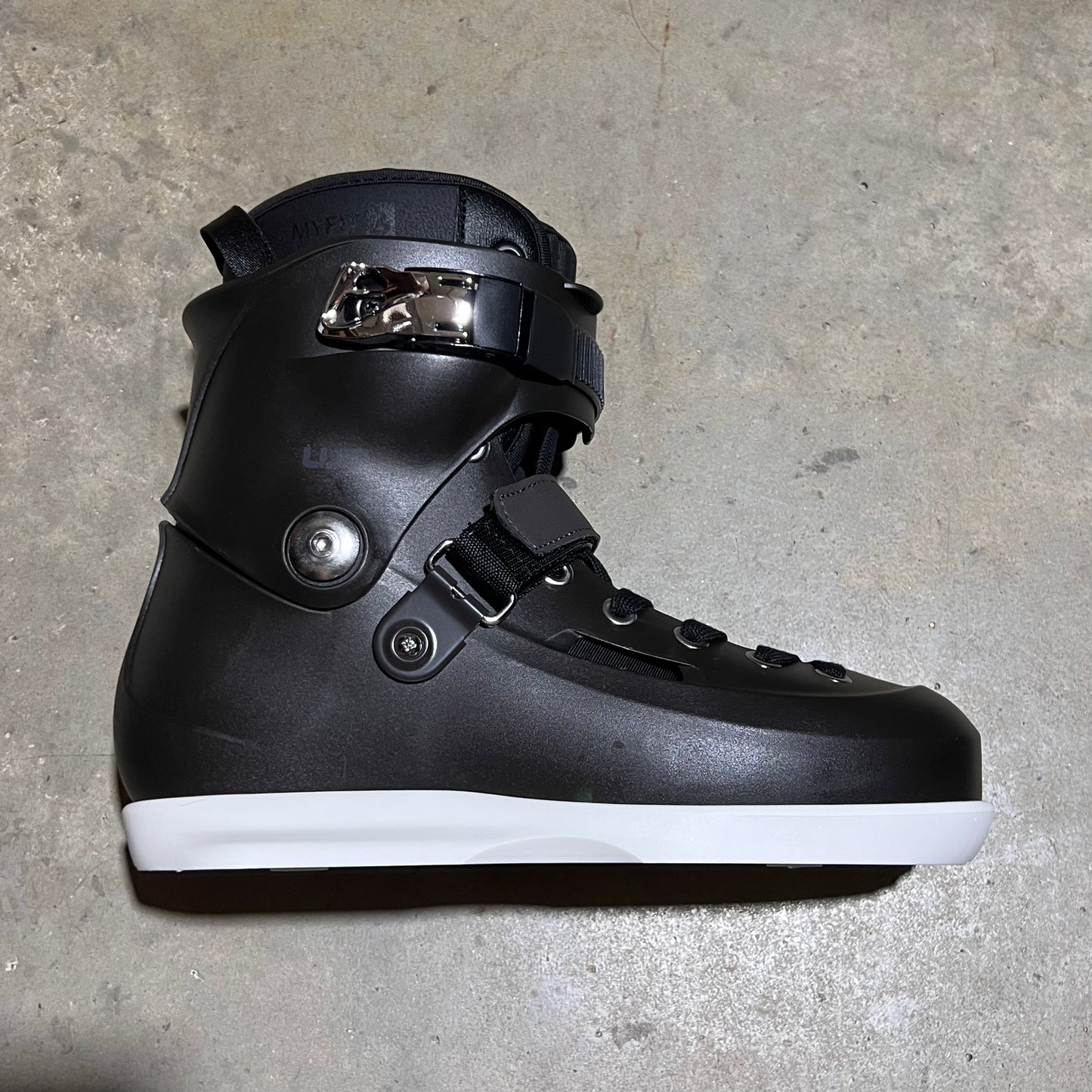 USD Dominc Sagona Pro Sway Boot Only - Charcoal and White