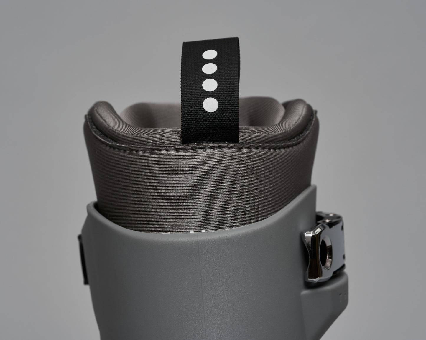 Them Skates 909 x Intuition Collab Skate - Dark Grey