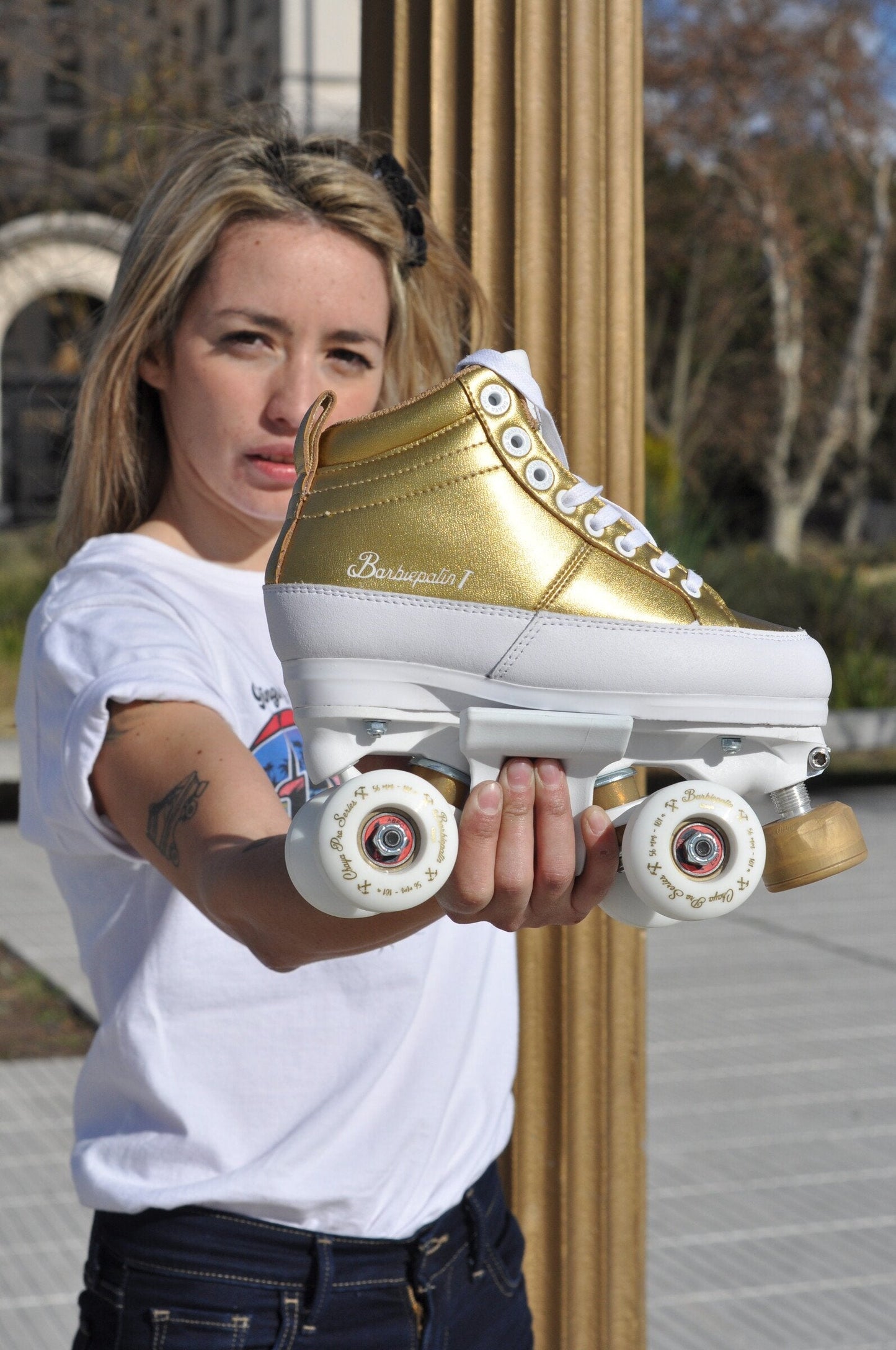 Chaya Kismet Barbie Patin - Gold QUAD Skate (6-10us Women)
