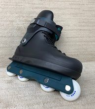 Load image into Gallery viewer, Them Skates Pro Marius Gaile - Moooopi 909 Skate - (SMALL ONLY)