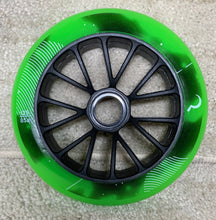 Load image into Gallery viewer, Ground Control Ultimate Rebound (UR) Wheel - 125mm, Green (6 pack)