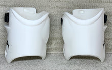 Load image into Gallery viewer, Razors Replacement V-Cut Cuff - White with Black Buckles